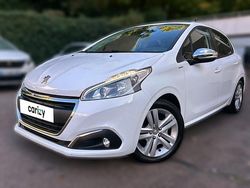 Blanc Utilisé 2017 Peugeot 208 Style Citadine | 4 990 € (Bon prix)
