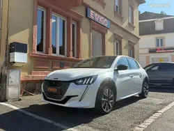 Blanc Utilisé 2020 Peugeot e-208 GT Citadine | 15 190 € (Prix assez cher)
