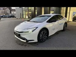 Utilisé 2025 Toyota Prius Design Citadine | 36 990 € (Prix juste)