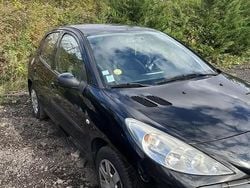 Utilisé 2010 Peugeot 206+ Citadine | 2 490 € (Prix juste)