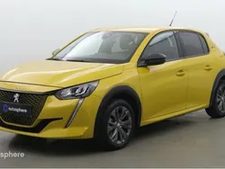 Jaune Utilisé 2022 Peugeot e-208 Allure Citadine | 15 999 € (Bon prix)