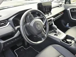 Bleu Utilisé 2024 Toyota RAV4 Hybrid Lounge SUV | 40 000 € (Prix juste)