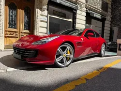 Rouge Utilisé 2017 Ferrari GTC4Lusso Coupé | 199 000 €