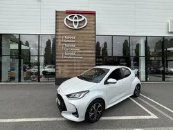 Blanc Utilisé 2025 Toyota Yaris Hybrid Design | 24 480 € (Bon prix)
