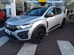 Gris Utilisé 2024 Dacia Sandero Extreme Citadine | 16 990 € (Prix juste)