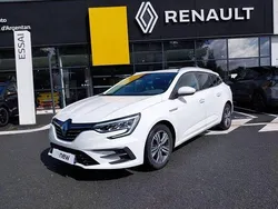 Blanc Utilisé 2022 Renault Mégane IV Intens Berline | 18 990 € (Prix assez cher)