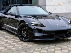 Noir Utilisé 2022 Porsche Taycan GTS Sport Berline | 87 450 €