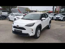 Utilisé 2025 Toyota Yaris Hybrid Business Edition | 25 950 € (Prix juste)