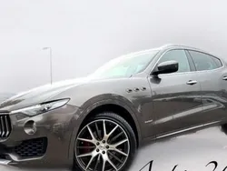 Gris Utilisé 2018 Maserati Levante SUV | 52 990 € (Prix cher)
