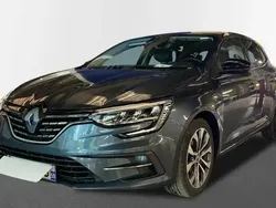 Gris Utilisé 2024 Renault Mégane IV Techno Berline | 23 490 € (Prix juste)