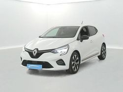 Utilisé 2023 Renault Clio V Evolution Citadine | 14 790 € (Bon prix)