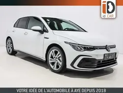 Blanc Nouvelle 2024 VW Golf VIII R-line Berline | 31 990 € (Prix assez cher)