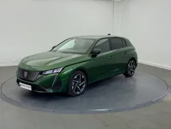Vert Utilisé 2024 Peugeot 308 Allure Berline | 22 890 € (Prix assez cher)