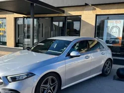 Gris Utilisé 2018 Mercedes A180 AMG line Berline | 19 490 € (Prix juste)