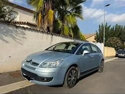 Gris Utilisé 2005 Citroën C4 Dynamique Berline | 3 600 €