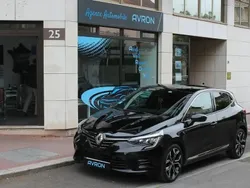 Noir Utilisé 2022 Renault Clio V Intens Berline | 16 490 € (Prix juste)