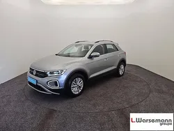 Utilisé 2023 VW T-Roc Life SUV | 23 900 € (Prix juste)