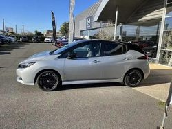 Gris Utilisé 2023 Nissan Leaf Citadine | 18 990 € (Prix juste)