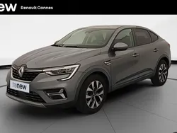 Gris Utilisé 2022 Renault Arkana Business SUV | 19 999 € (Prix juste)