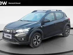 Noir Utilisé 2024 Dacia Sandero Expression Citadine | 16 999 € (Prix juste)