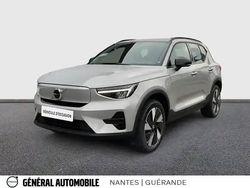 Argent aurore Utilisé 2024 Volvo XC40 Plus SUV | 40 990 € (Prix juste)