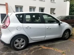 Utilisé 2011 Renault Scénic III Exception Monospace | 4 000 € (Prix assez cher)