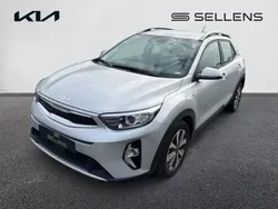 Blanc Utilisé 2024 Kia Stonic Active SUV | 17 880 € (Prix juste)