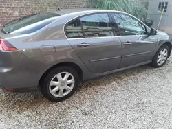Gris Utilisé 2010 Renault Laguna III Berline | 3 000 € (Prix juste)