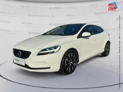 Blanc Utilisé 2019 Volvo V40 Break | 16 999 € (Prix juste)