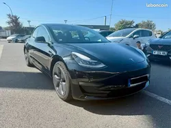 Noir Utilisé 2019 Tesla Model 3 Long Range AWD Berline | 18 490 € (Bon prix)