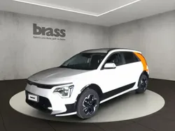 Blanc Utilisé 2023 Kia e-Niro Inspiration SUV | 33 480 € (Prix juste)