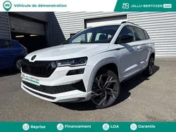 Blanc Utilisé 2025 Skoda Karoq SportLine SUV | 38 480 € (Prix cher)