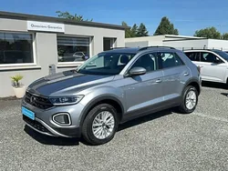 Gris Utilisé 2024 VW T-Roc Life SUV | 29 890 € (Prix juste)