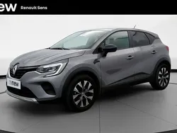 Gris Utilisé 2023 Renault Captur Evolution SUV | 17 860 €
