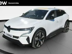 Blanc Utilisé 2022 Renault Mégane Techno Berline | 24 990 € (Prix juste)