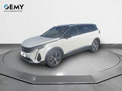 Blanc Utilisé 2023 Peugeot 5008 Allure Monospace | 28 987 € (Prix juste)