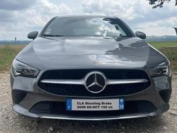 Gris Utilisé 2020 Mercedes CLA200 Shooting Brake Business Break | 27 300 €