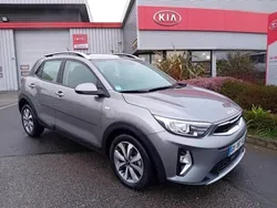 Gris Utilisé 2024 Kia Stonic Active SUV | 19 280 € (Prix juste)
