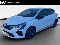 Blanc Utilisé 2023 Renault Clio V Techno Citadine | 17 290 €