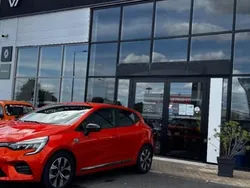 Utilisé 2022 Renault Clio V LIMITED Citadine | 14 490 € (Prix juste)