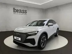 Blanc Utilisé 2024 Audi Q4 e-tron Sport SUV | 51 900 € (Prix juste)
