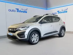 Gris Utilisé 2023 Dacia Sandero Expression Citadine | 15 490 € (Prix juste)