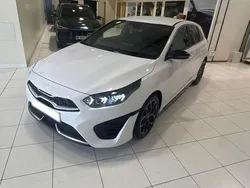 Blanc Utilisé 2025 Kia Ceed GT-Line | 28 690 € (Prix assez cher)