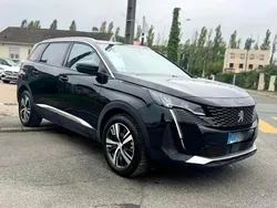 Noir Utilisé 2023 Peugeot 5008 Allure Monospace | 25 990 € (Prix juste)