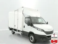 Blanc Nouvelle 2025 Iveco Daily Van | 64 009 € (Prix juste)