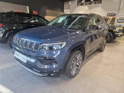 Noir Nouvelle 2025 Jeep Compass Summit SUV | 42 500 € (Prix assez cher)