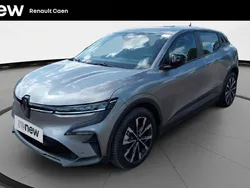 Gris Utilisé 2022 Renault Mégane Evolution Berline | 25 990 € (Prix juste)