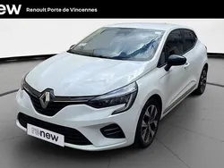Blanc Utilisé 2023 Renault Clio V Evolution Citadine | 13 990 € (Bon prix)