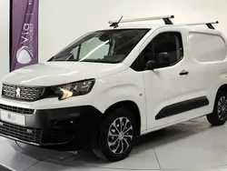 Blanc Utilisé 2020 Peugeot Partner S Monospace | 11 500 €