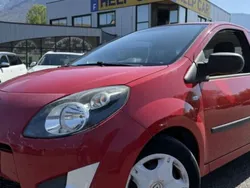 Utilisé 2010 Renault Twingo Authentique Citadine | 5 490 € (Prix assez cher)